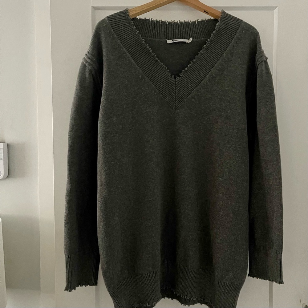 Alexandra Wang Textured Edge V-Neck Long Sweater  - Ready for any occasion!